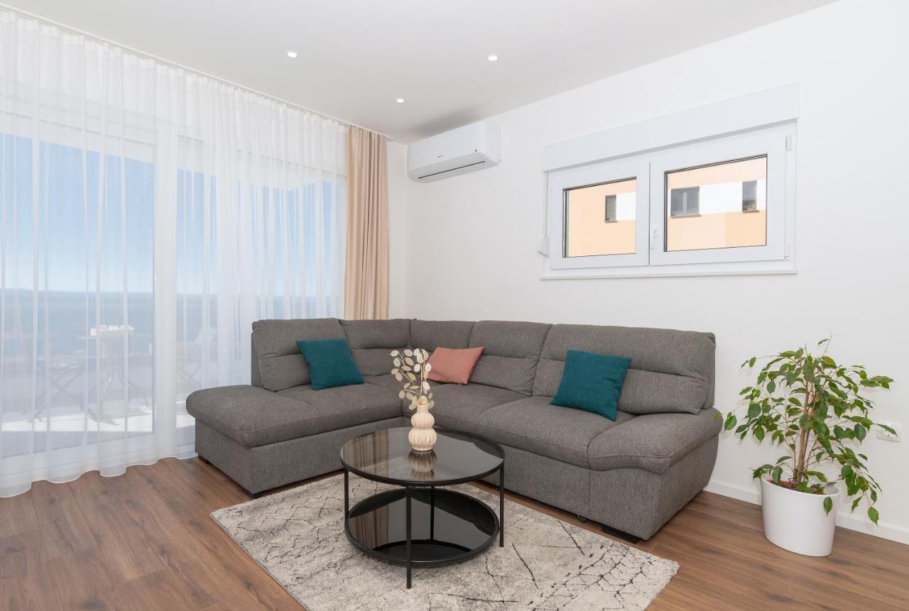 Apartment Pepe Макарска Екстериор снимка