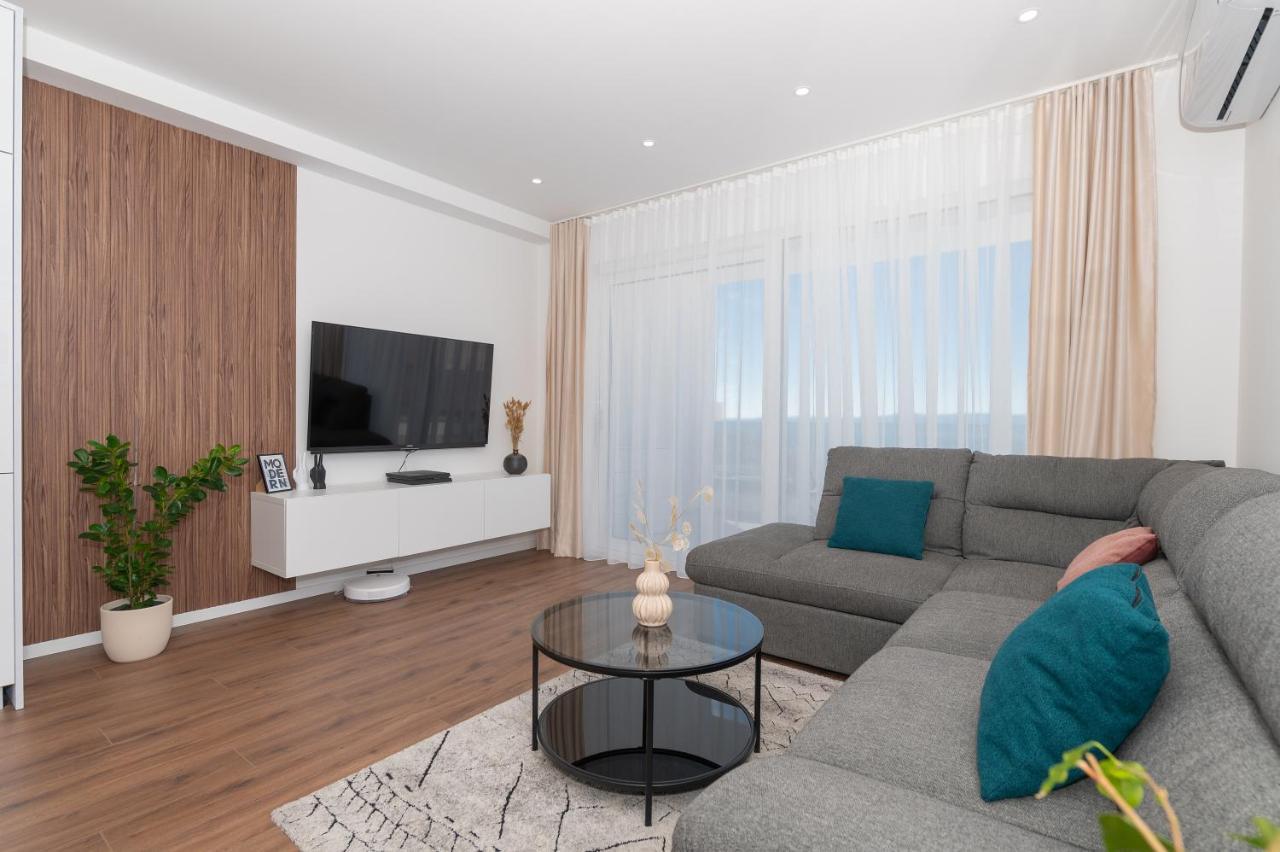 Apartment Pepe Макарска Екстериор снимка